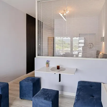 Promenade Sea View Appt. Q. Size Bed & Sofa W/bed Apartamento *