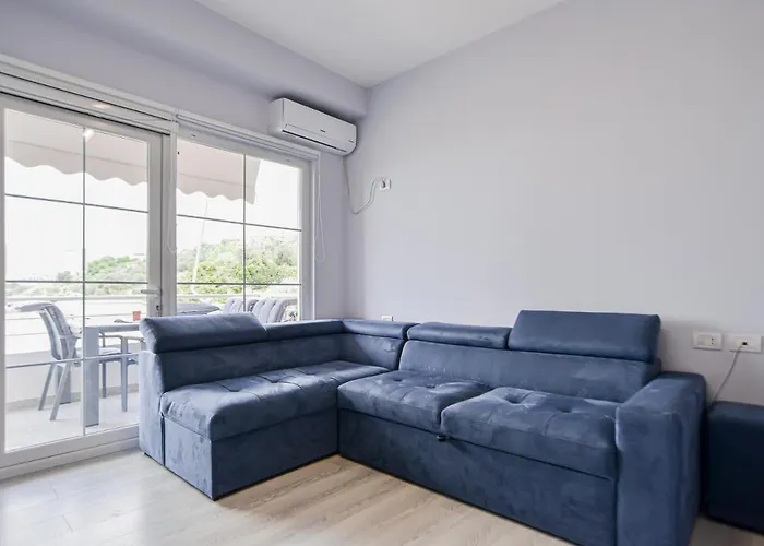 Appartamento Promenade Sea View Appt. Q. Size Bed & Sofa W/bed