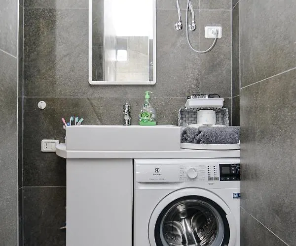 Promenade Sea View Appt. Q. Size Bed & Sofa W/bed * Vlorë