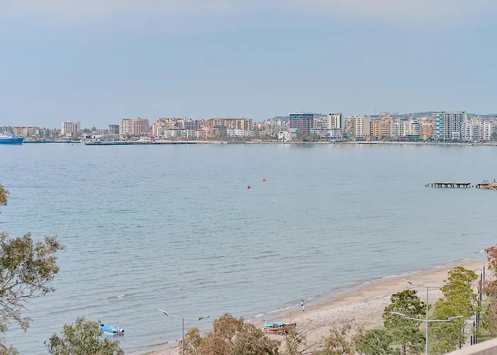 Promenade Sea View Appt. Q. Size Bed & Sofa W/bed *